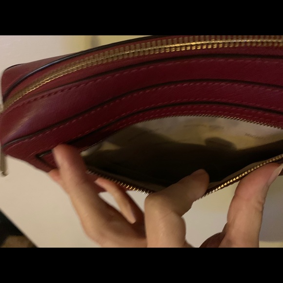 Michael Kors Large Crossbody - Picture 7 of 12